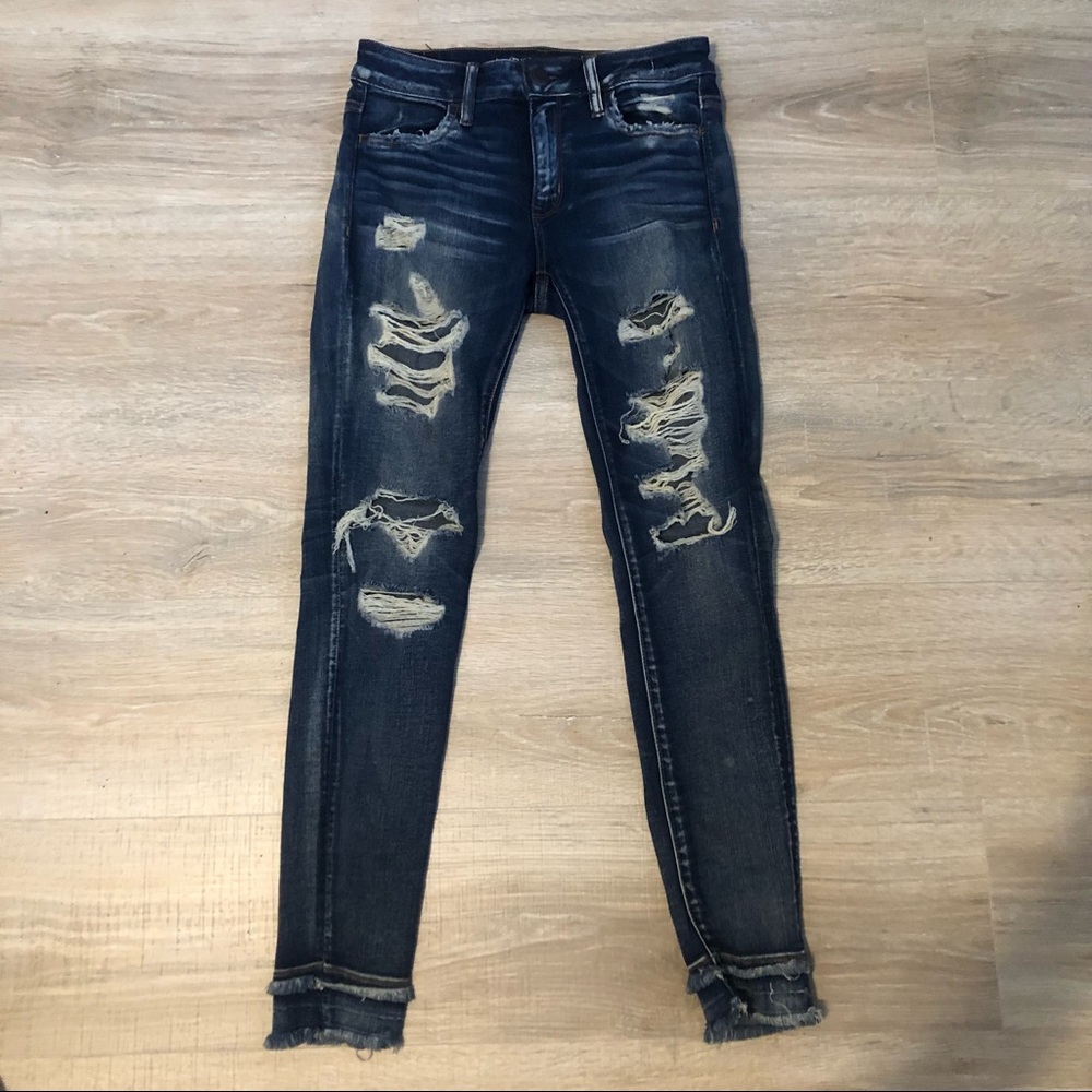 AE Distressed Jegging